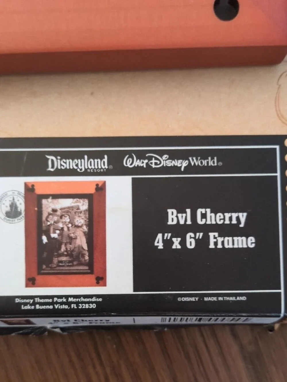 Disney Parks Mickey Mouse Icon Beveled Wood Photo Frame 4 x 6 New with Box